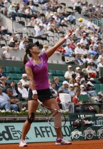 China's Li Na serves to France's Stephan